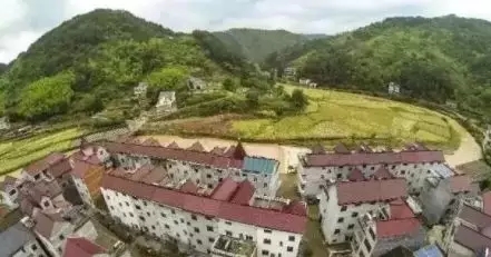 剛剛，2018中央一號(hào)文件發(fā)布，光伏扶貧助力致富