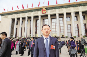 國網(wǎng)兩會代表話說能源結構轉型 關注特高壓建設 、電力輸送及電改（附圖）