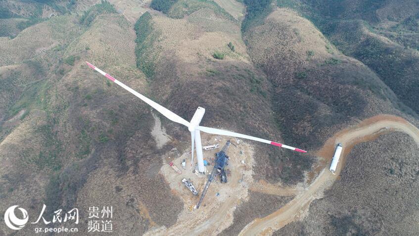 【圖文】貴州最大單體風電場首臺發(fā)電機組安裝完成（高清組圖）