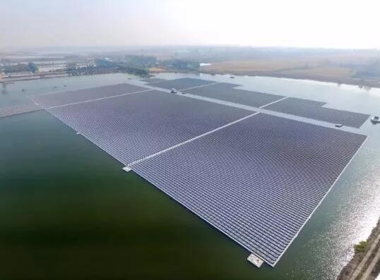 建在海上風(fēng)機(jī)之間的空閑海域 世界上第一個(gè)海上風(fēng)光電站指日可待！