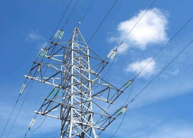 為什么高壓電線沒(méi)有絕緣外皮，雨天也不會(huì)出現(xiàn)電力故障呢？